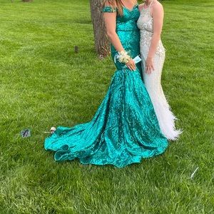 Mermaid sequin green prom dress